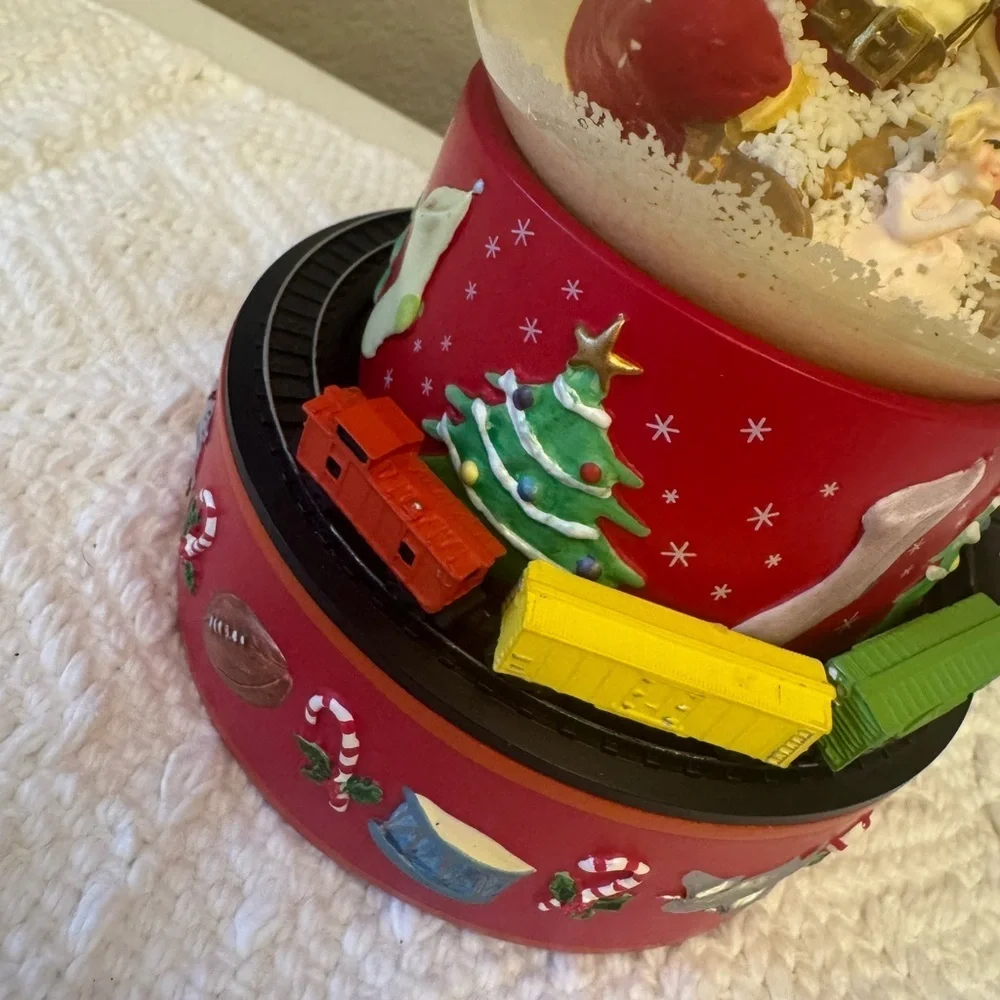 Coca Cola charming snow